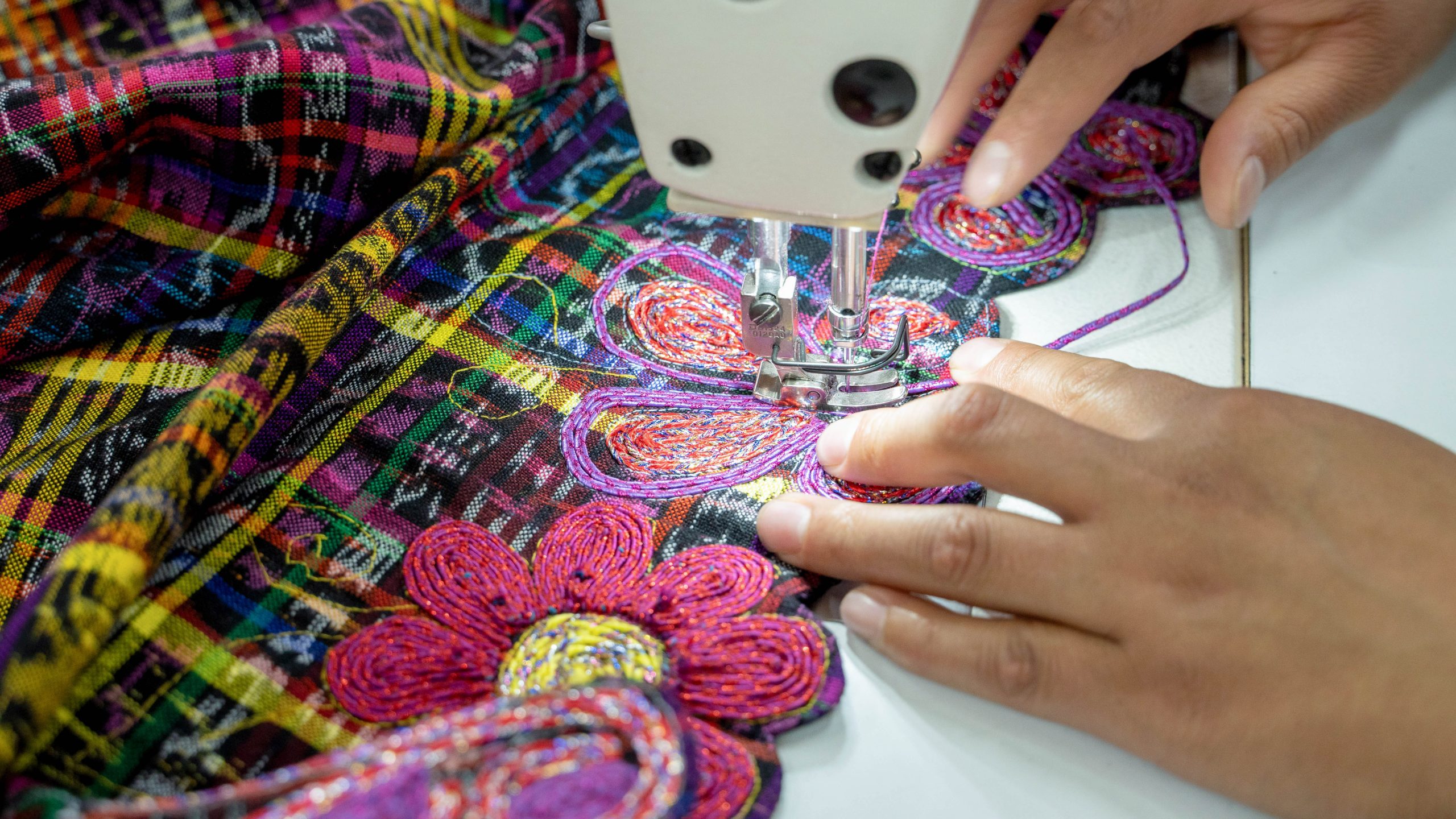 Confección y Patronaje de Blusas Quichelenses y Güipiles