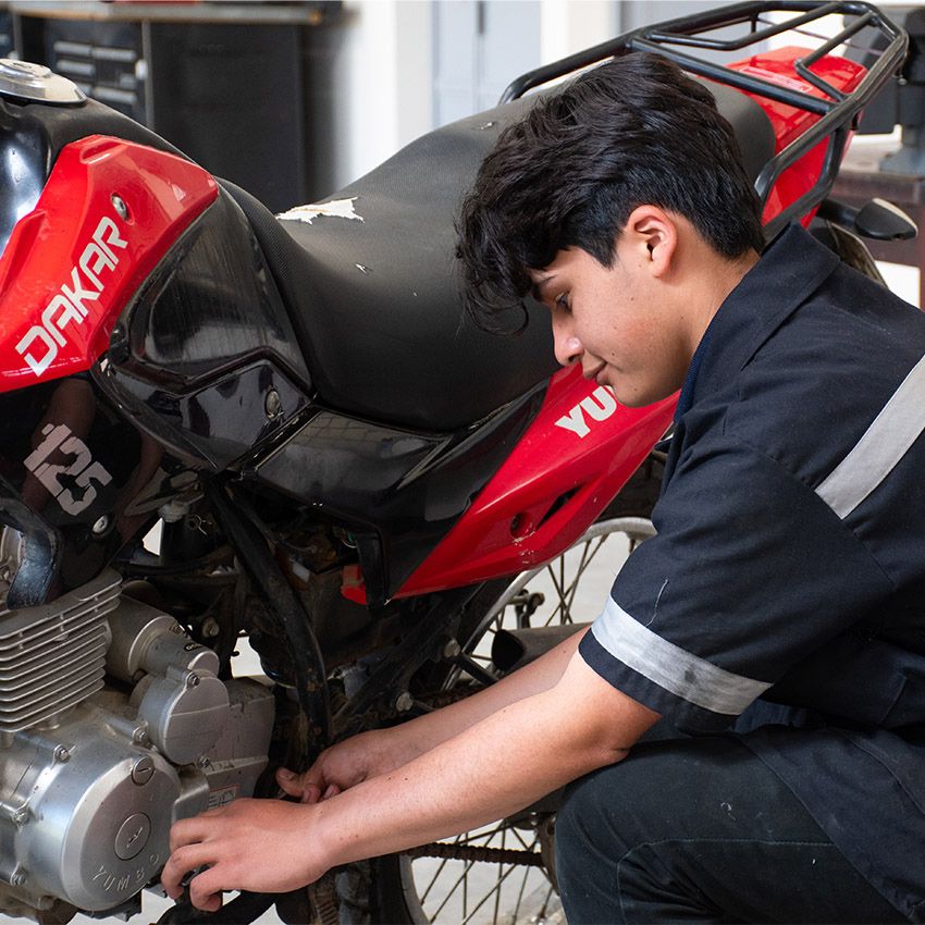 Profesional de Motocicletas – Centro de Formación Técnica – FUNDAP